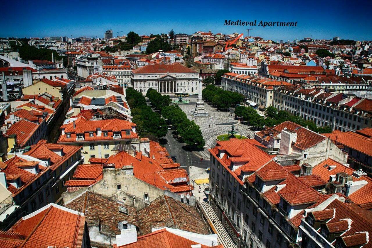 Romantic Medieval Apartment Lisboa Exterior foto